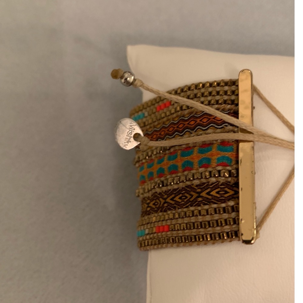 Aztec-pattern bracelet - Picture 4 of 5